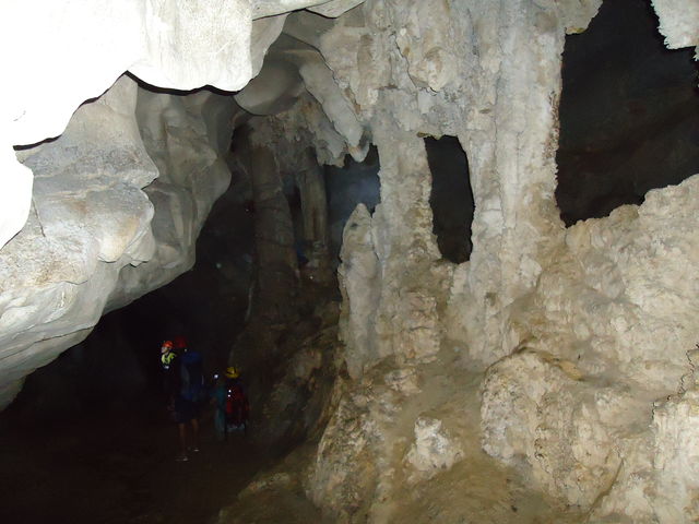 columnas en gruta elefante
